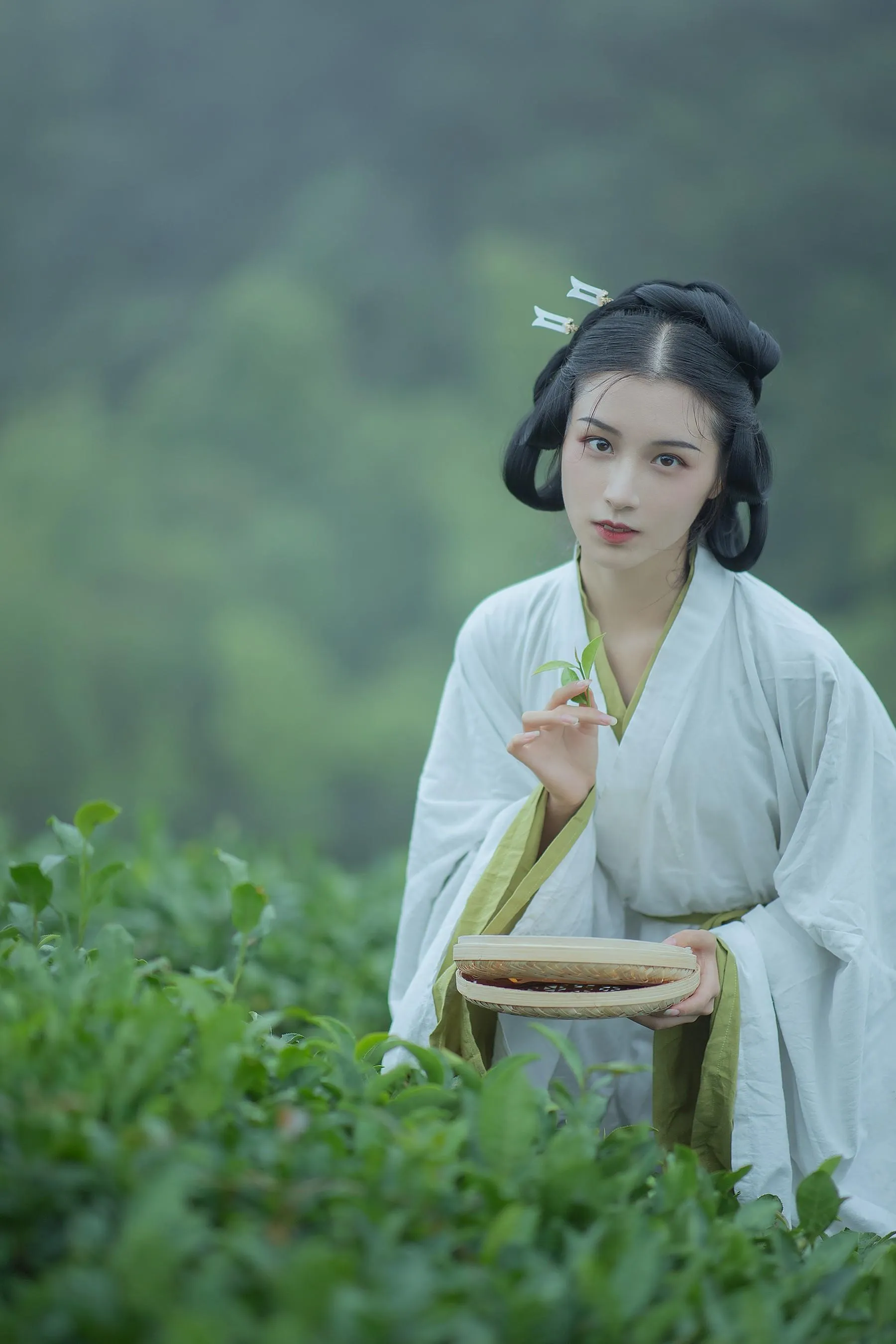 [YITUYU艺图语]2021.12.02 采茶女 十八重川 [20P]插图1